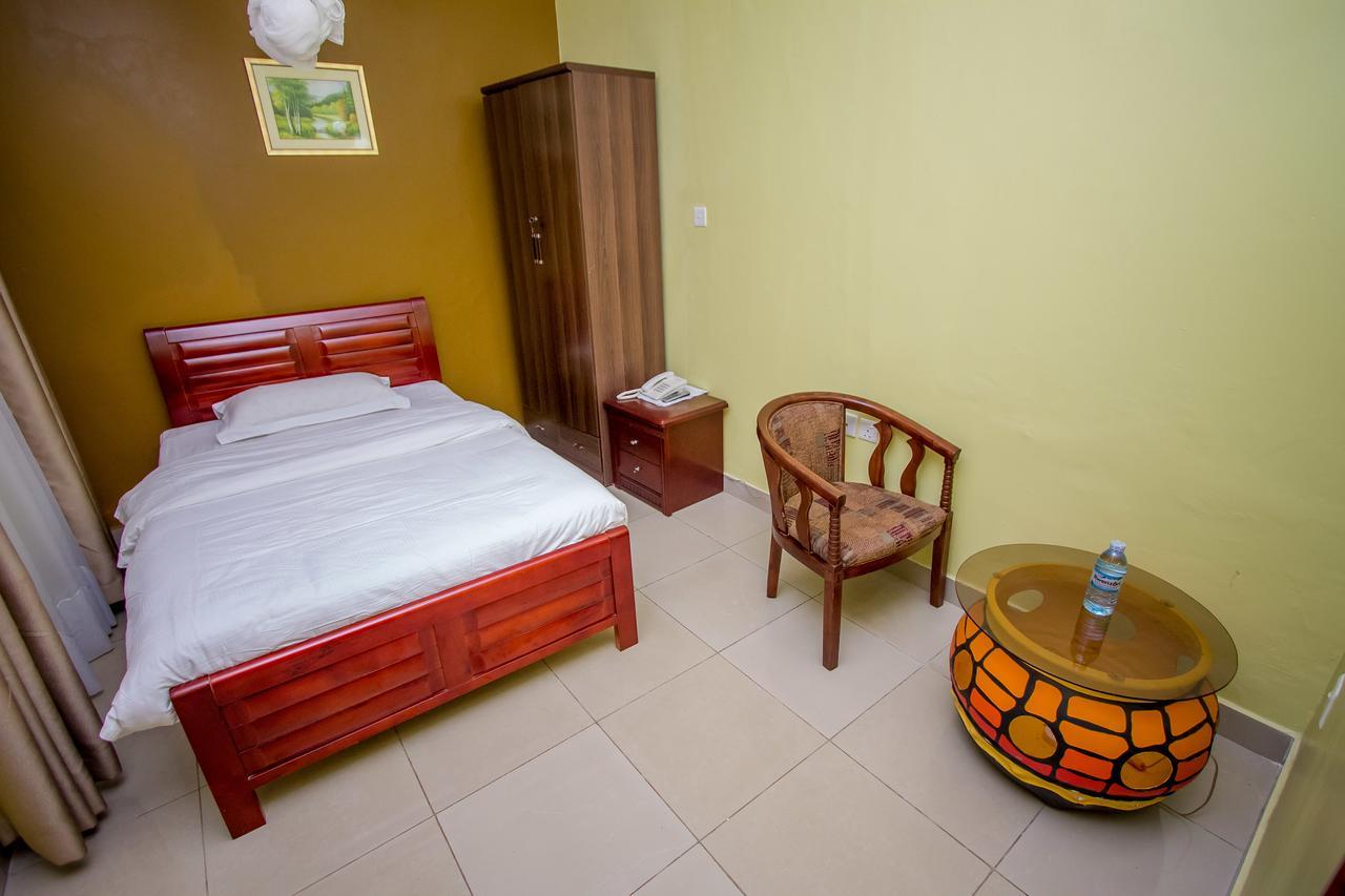 Tuzza Hotel Bushenyi Exterior foto