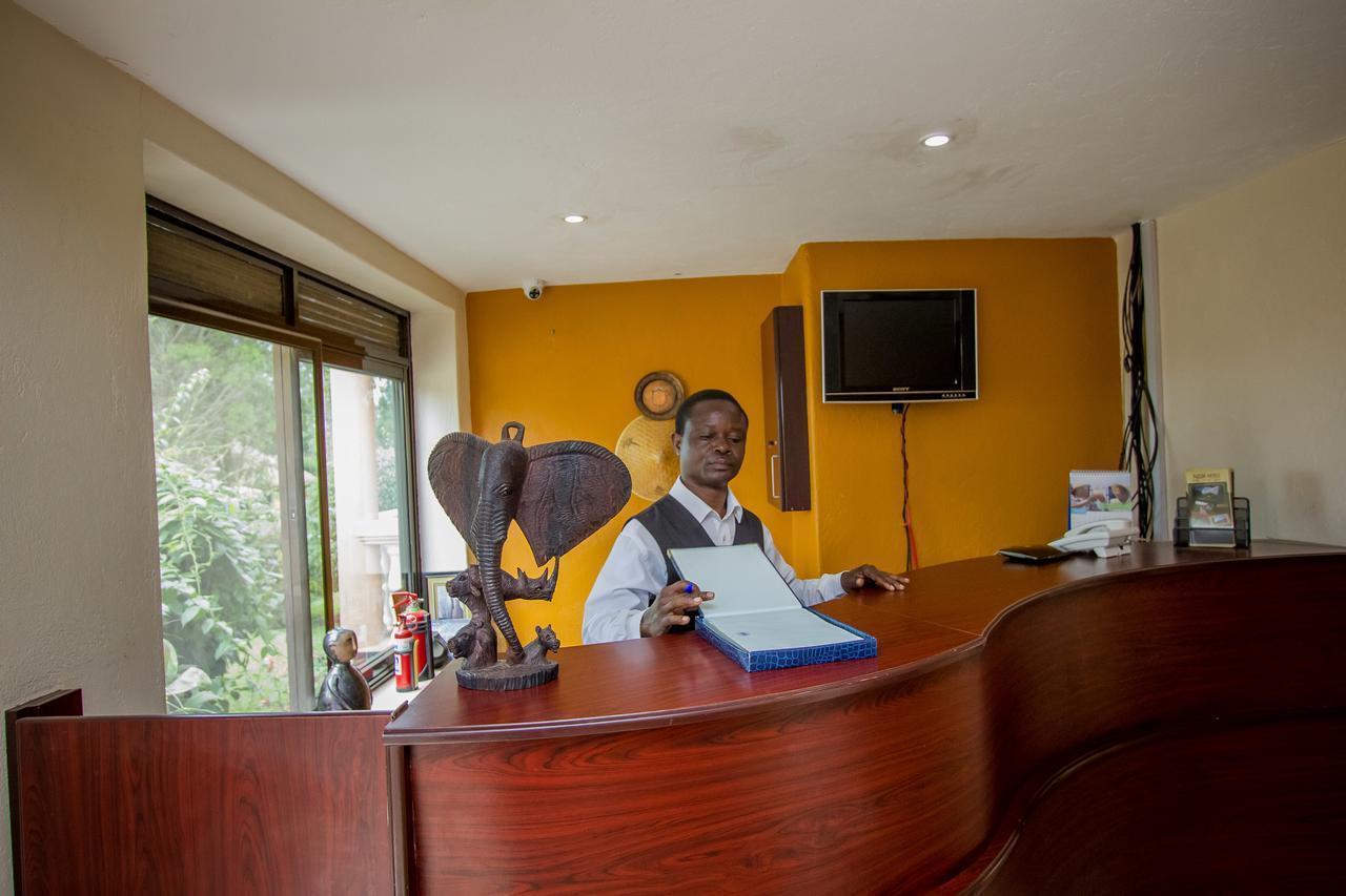 Tuzza Hotel Bushenyi Exterior foto